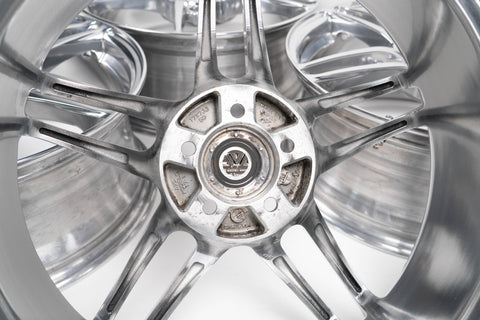 Yokohama AVS Model 5 17" 7J +50 (5x100)
