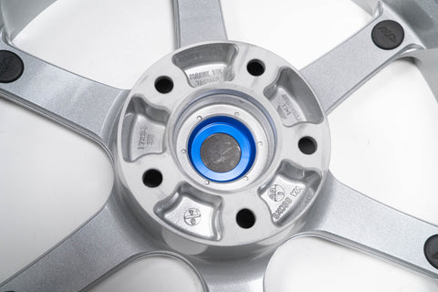 Yokohama AVS Model 6 17" 8J +35, 9J +35 (5x114.3)