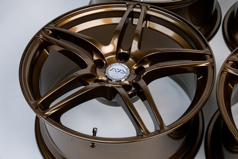 Yokohama AVS Model 5 17" 8J +30 (5x114.3)