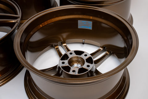 Yokohama AVS Model 5 17" 9J +35, 8J +30 (5x114.3)