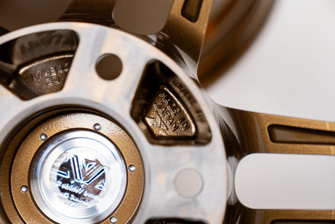 Yokohama AVS Model 5 17" 9J +35, 8J +30 (5x114.3)