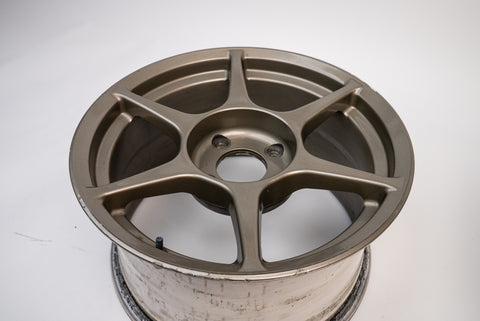 Buddy Club P1 16" 8.5J +37 (4x114.3) Pair