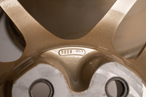 Nissan R33 GTR 17" 9J +30 (5x114.3)