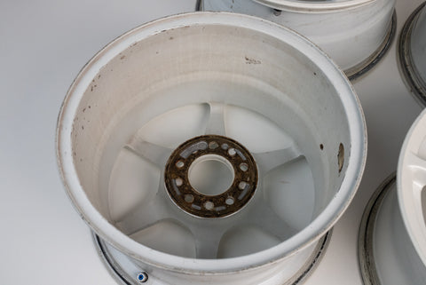 Buddy Club P1 16" 8.5J +37, 8.5J +27  (5x114.3)