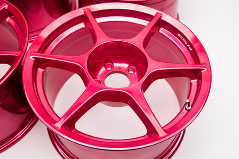 Buddy Club P1 17" 9J +17 (5x114.3) *Candy Pink*