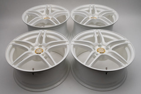 Yokohama AVS Model 5 17" 9J +45, 8J +38 (5x114.3)