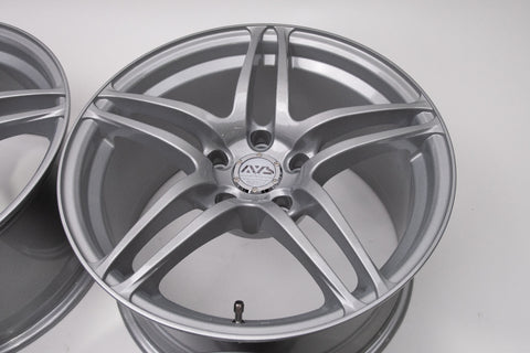 Yokohama AVS Model 5 17" 9J +35, 8J +30 (5x114.3)