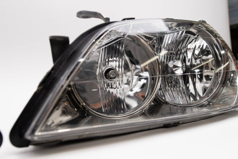 Toyota Altezza (SXE10/GXE10) Headlights