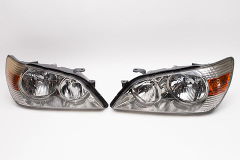 Toyota Altezza (SXE10/GXE10) Headlights