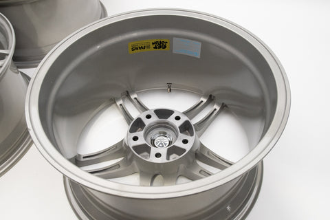 Yokohama AVS Model 5 17" 9J +40, 8J +38 (5x114.3)