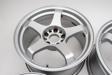 URAS NS-01 17" 9J +30, 8J +30 (5x114.3)