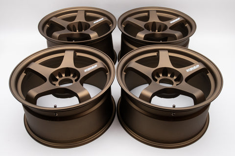 URAS NS-01 17" 9.5J +15, 9J +30 (5x114.3)