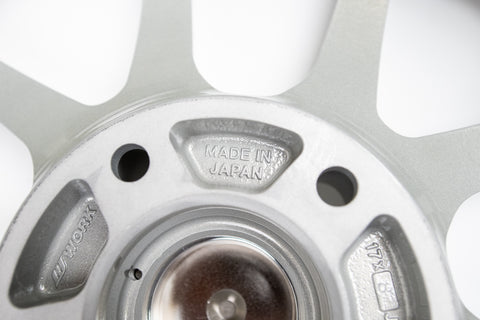 WORK VS-SS 17" 9J +32, 8J +47 (5x114.3)