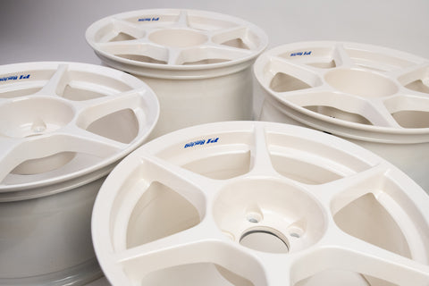 Buddy Club P1 17" 9J +17, 8J +22 (5x114.3)