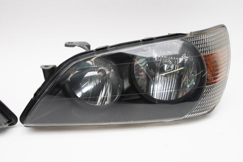 Toyota Altezza (SXE10) Headlights