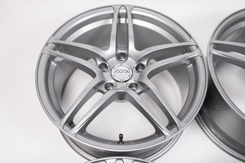 Yokohama AVS Model 5 17" 8J +30 (5x114.3)