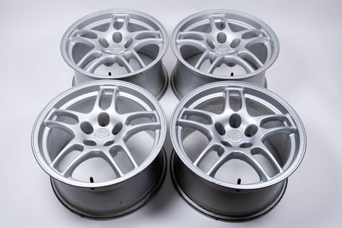 Nissan Skyline R33 GTR 17" 9J +30 (5x114.3)