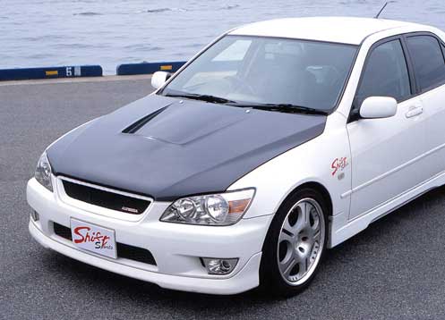 Shift Sports Toyota Altezza (SXE10) Aero Fenders, FRP