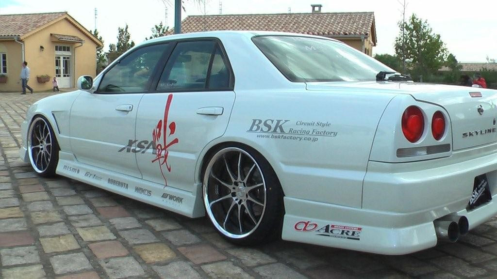 BSK Nissan Laurel (C35) Side Steps