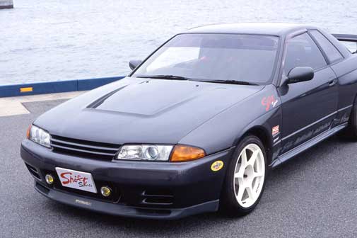 Shift Sports Nissan Skyline GT-R (BNR32) Aero Fenders, FRP