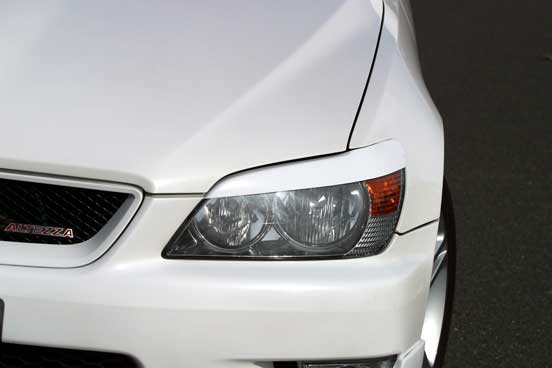CHARGESPEED Toyota Altezza (SXE10) Eyelines (FRP)