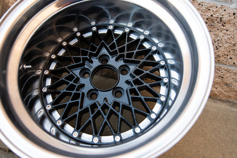 SSR Formula Mesh 15" 11JJ -27, 9JJ -27 (5x114.3)