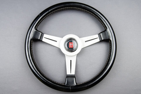 360mm Nardi Classic *Tokyo Horn*